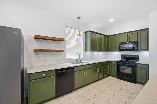 4301 Hoffman DR, Austin, TX 78749