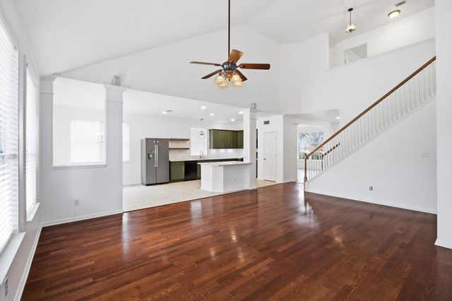 4301 Hoffman DR, Austin, TX 78749