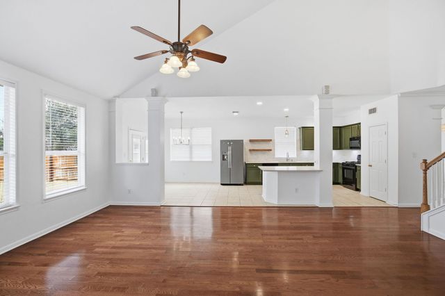 4301 Hoffman DR, Austin, TX 78749