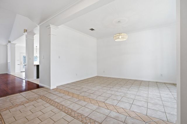 4301 Hoffman DR, Austin, TX 78749