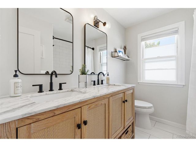 2740 S Franklin St, Denver, CO 80210