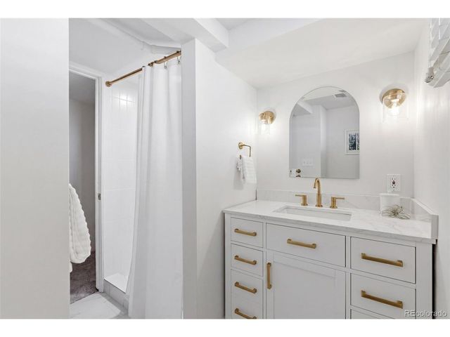 2740 S Franklin St, Denver, CO 80210
