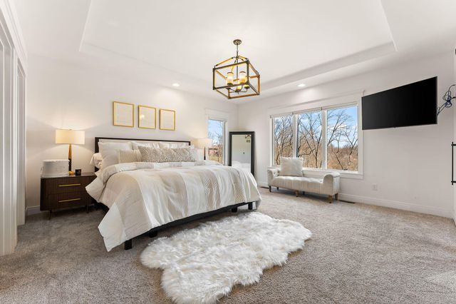 359 W Sandhurst Drive, Valparaiso, IN 46385