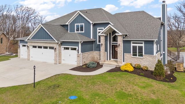 359 W Sandhurst Drive, Valparaiso, IN 46385