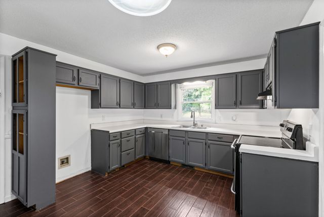 264 Cheshire Rd, Clarksville, TN 37043
