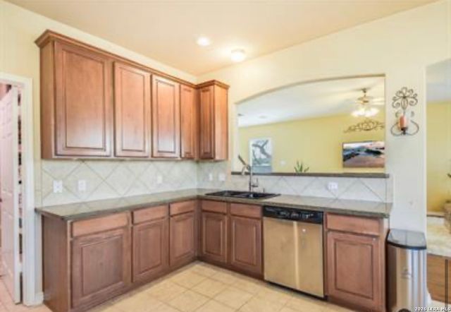 1115 Pinnacle Fls, San Antonio, TX 78260