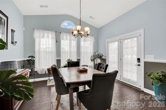 11216 Vanguard Parkway 395, Huntersville, NC 28078