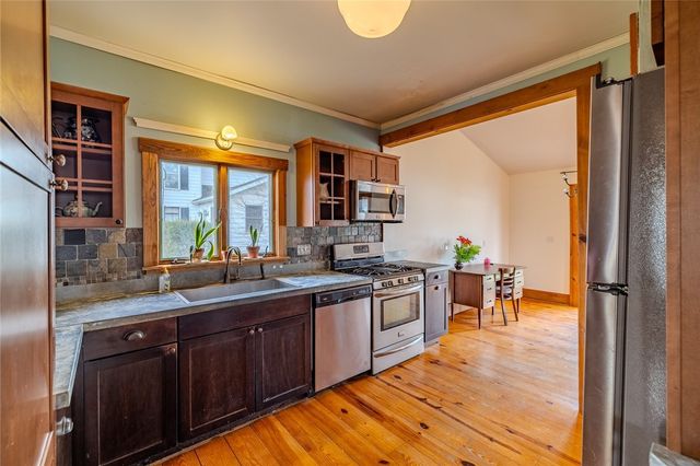 54 Chapel Street, Seneca Falls, NY 13148