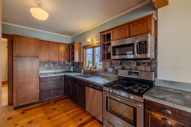 54 Chapel Street, Seneca Falls, NY 13148