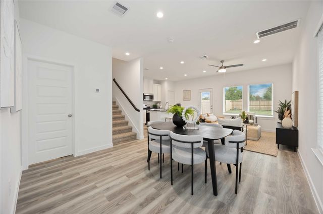 10210 Penryn Forest Trail, Houston, TX 77051