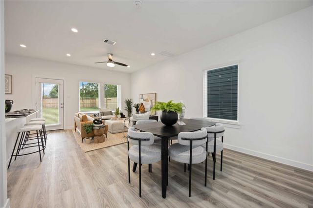 10210 Penryn Forest Trail, Houston, TX 77051