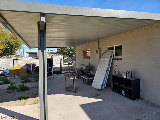 1074 King Richard Avenue, Las Vegas, NV 89119