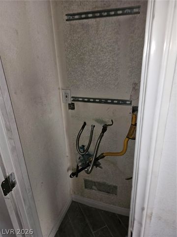 1074 King Richard Avenue, Las Vegas, NV 89119