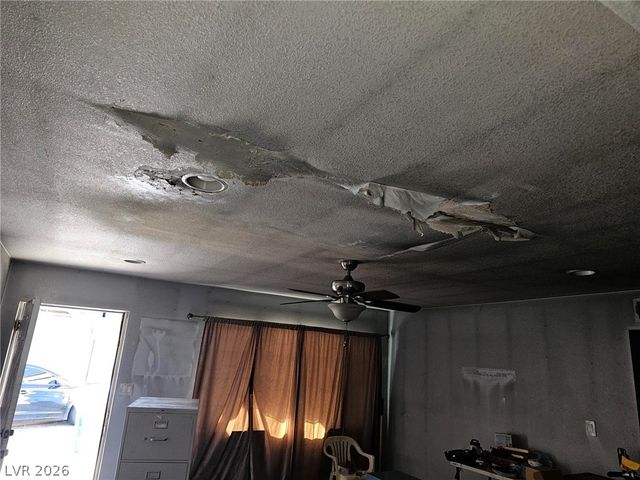 1074 King Richard Avenue, Las Vegas, NV 89119