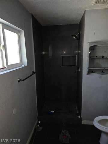 1074 King Richard Avenue, Las Vegas, NV 89119