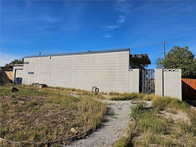 1074 King Richard Avenue, Las Vegas, NV 89119