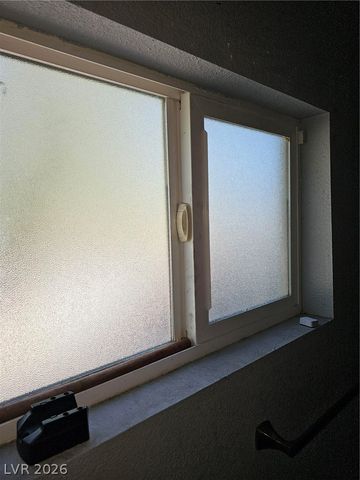 1074 King Richard Avenue, Las Vegas, NV 89119