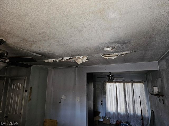 1074 King Richard Avenue, Las Vegas, NV 89119