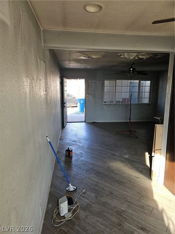 1074 King Richard Avenue, Las Vegas, NV 89119