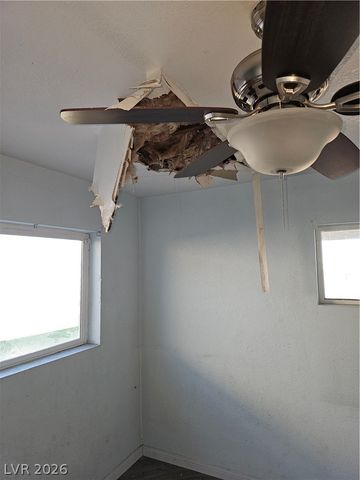 1074 King Richard Avenue, Las Vegas, NV 89119