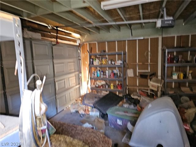 1074 King Richard Avenue, Las Vegas, NV 89119