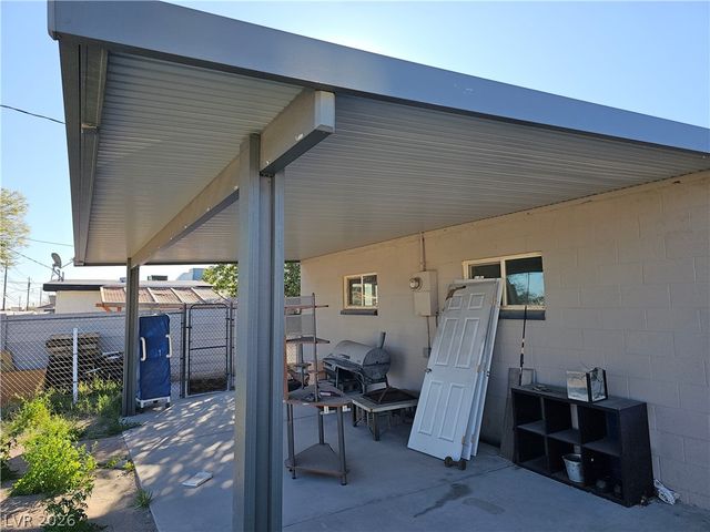 1074 King Richard Avenue, Las Vegas, NV 89119