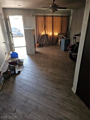 1074 King Richard Avenue, Las Vegas, NV 89119