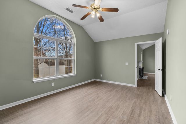 719 Judge Mason Way, La Vergne, TN 37086