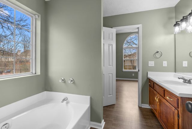 719 Judge Mason Way, La Vergne, TN 37086