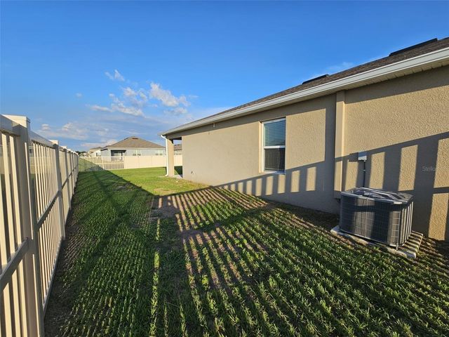 580 AUBURN GROVE TERRACE, Auburndale, FL 33823