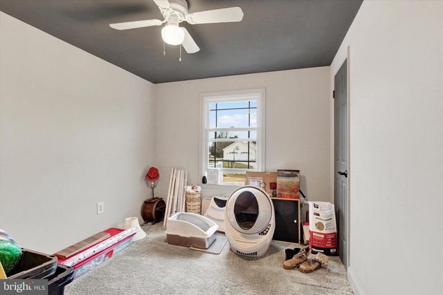 16 SEDGWICK DR, East Berlin, PA 17316