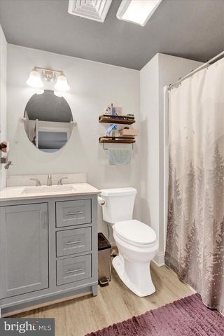 16 SEDGWICK DR, East Berlin, PA 17316