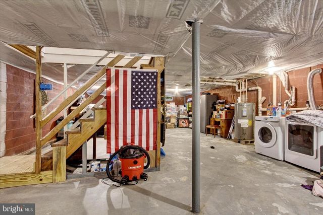 16 SEDGWICK DR, East Berlin, PA 17316