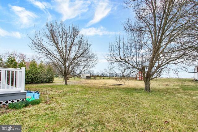 16 SEDGWICK DR, East Berlin, PA 17316