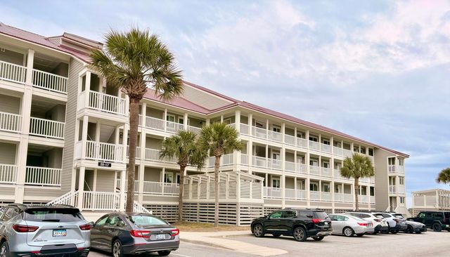 115 Mariners Cay Drive, Folly Beach, SC 29439