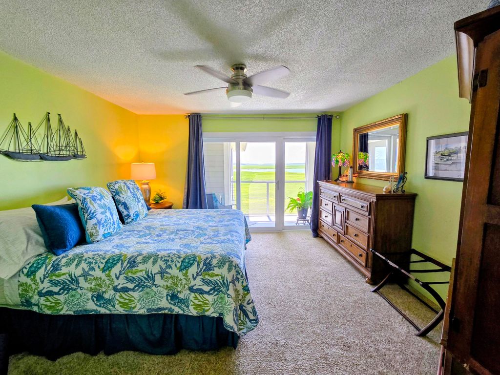 Image 10 of property listing at 115 Mariners Cay Drive, Folly Beach, SC 29439