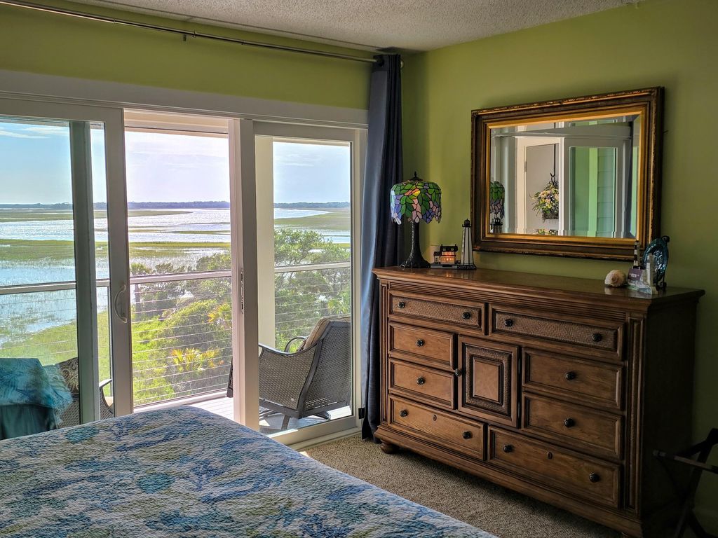 Image 11 of property listing at 115 Mariners Cay Drive, Folly Beach, SC 29439