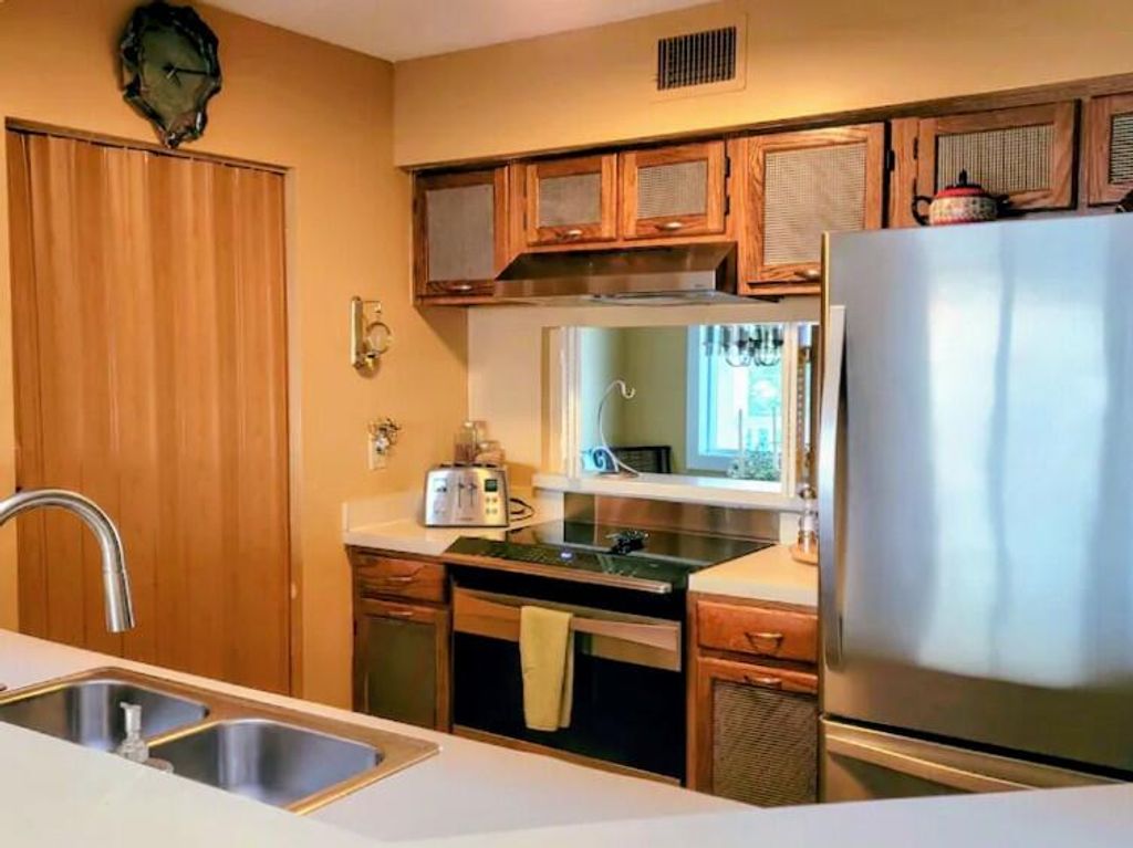 Image 9 of property listing at 115 Mariners Cay Drive, Folly Beach, SC 29439