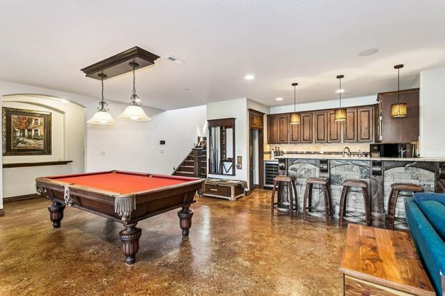 1302 E Bluestem Ct, Andover, KS 67002