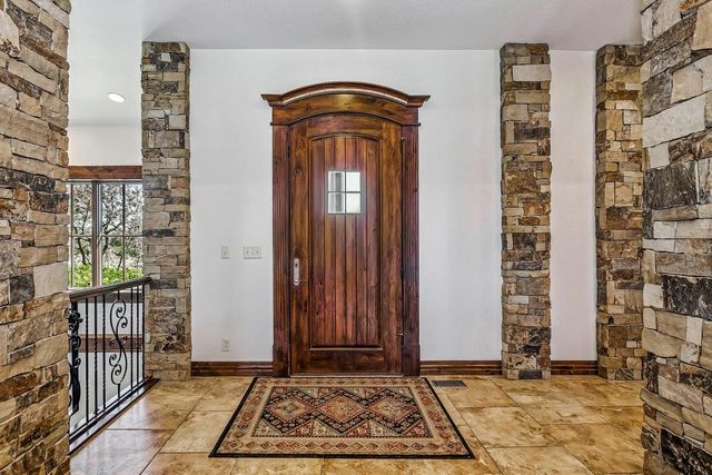 1302 E Bluestem Ct, Andover, KS 67002