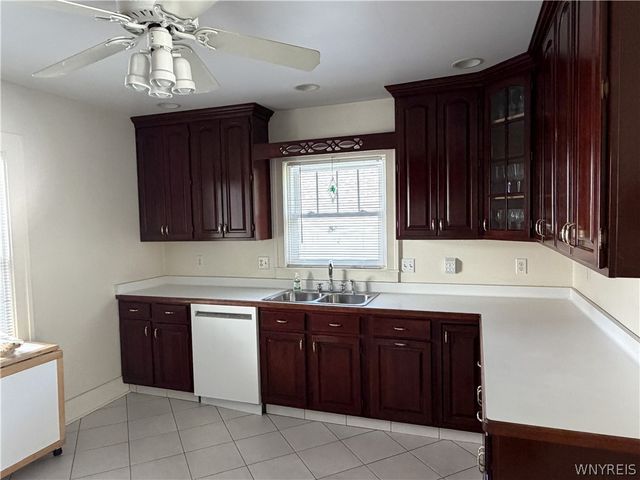 559 Willow St, Lockport City, NY 14094
