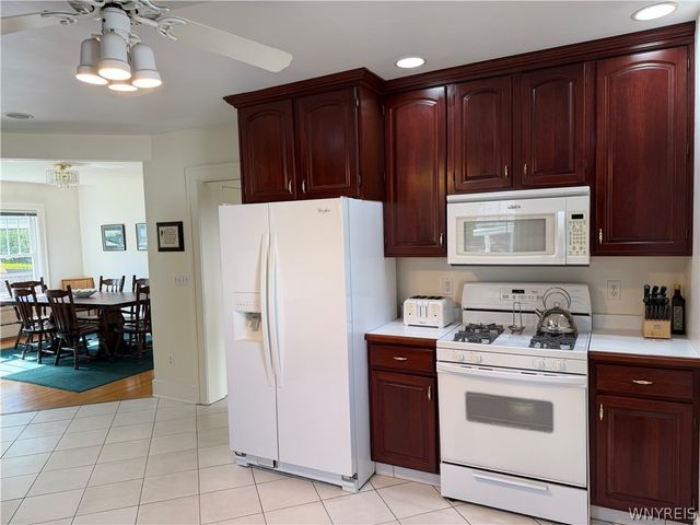 559 Willow St, Lockport City, NY 14094