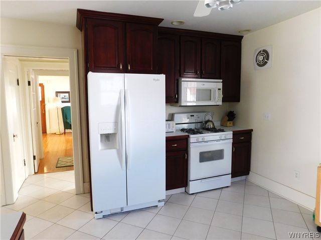 559 Willow St, Lockport City, NY 14094