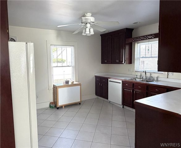 559 Willow St, Lockport City, NY 14094