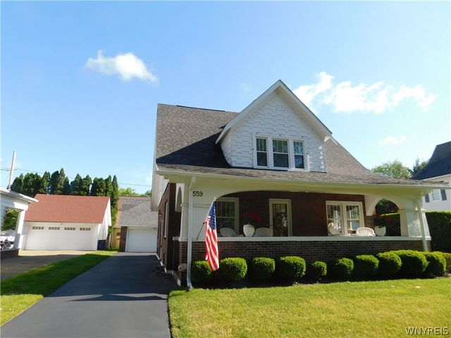559 Willow St, Lockport City, NY 14094