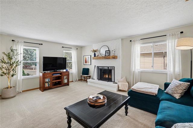 717 Shipman Mountain Court, Windsor, CO 80550