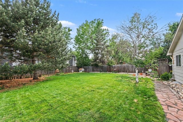 717 Shipman Mountain Court, Windsor, CO 80550