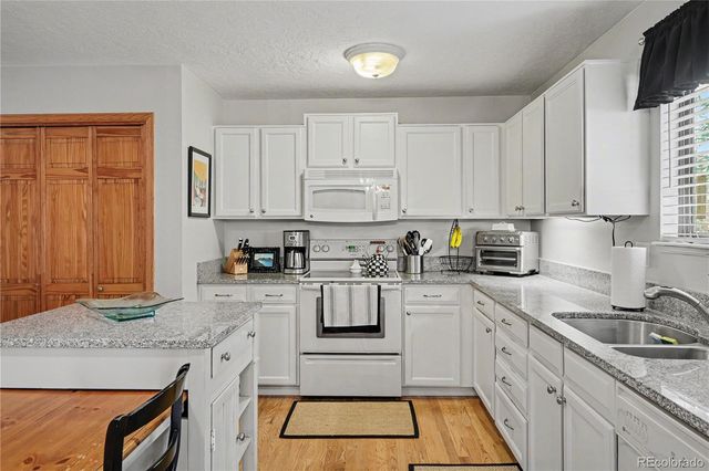717 Shipman Mountain Court, Windsor, CO 80550