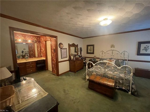 101 Crescent DR, Franklin, VA 23851