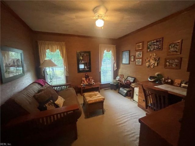 101 Crescent DR, Franklin, VA 23851